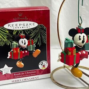 1998 Hallmark Keepsake Disney Mickey Ready For Christmas